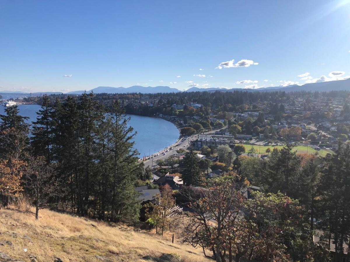 Bright Private Suite Near Departure Bay Beach ننيمو المظهر الخارجي الصورة