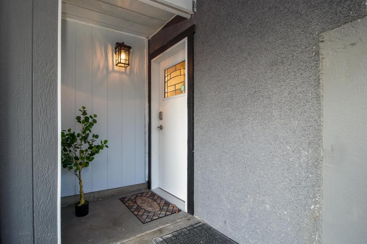 Bright Private Suite Near Departure Bay Beach ننيمو المظهر الخارجي الصورة