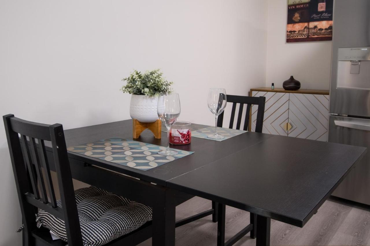 Bright Private Suite Near Departure Bay Beach ننيمو المظهر الخارجي الصورة